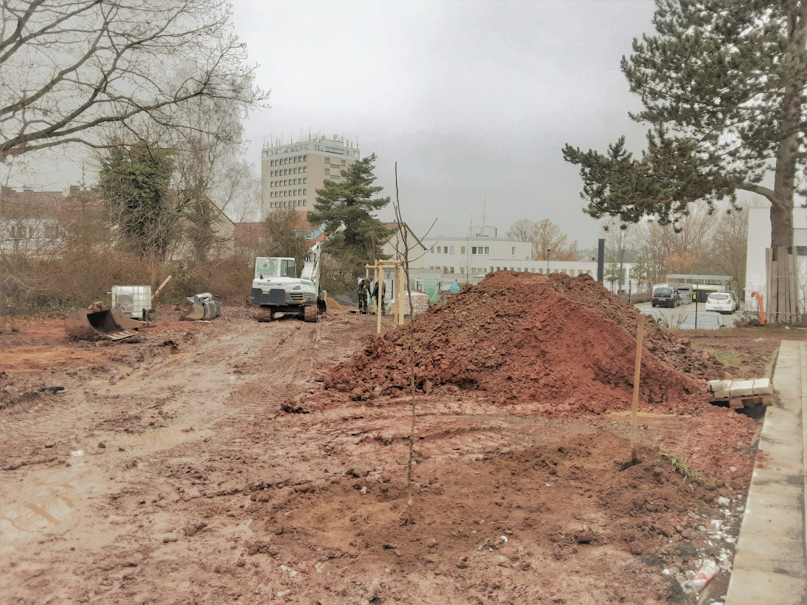 Der Weg zwischen dem Gesundheitsamt und dem Bürgerzentrum