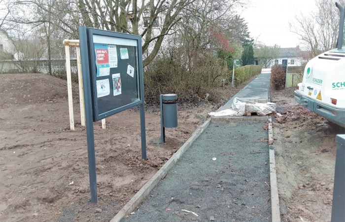 Der Weg zwischen Ottfrid-von-Weißenburg-Straße und dem Bürgerzentrum