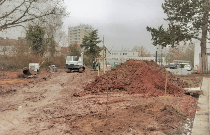 Der Weg zwischen dem Gesundheitsamt und dem Bürgerzentrum